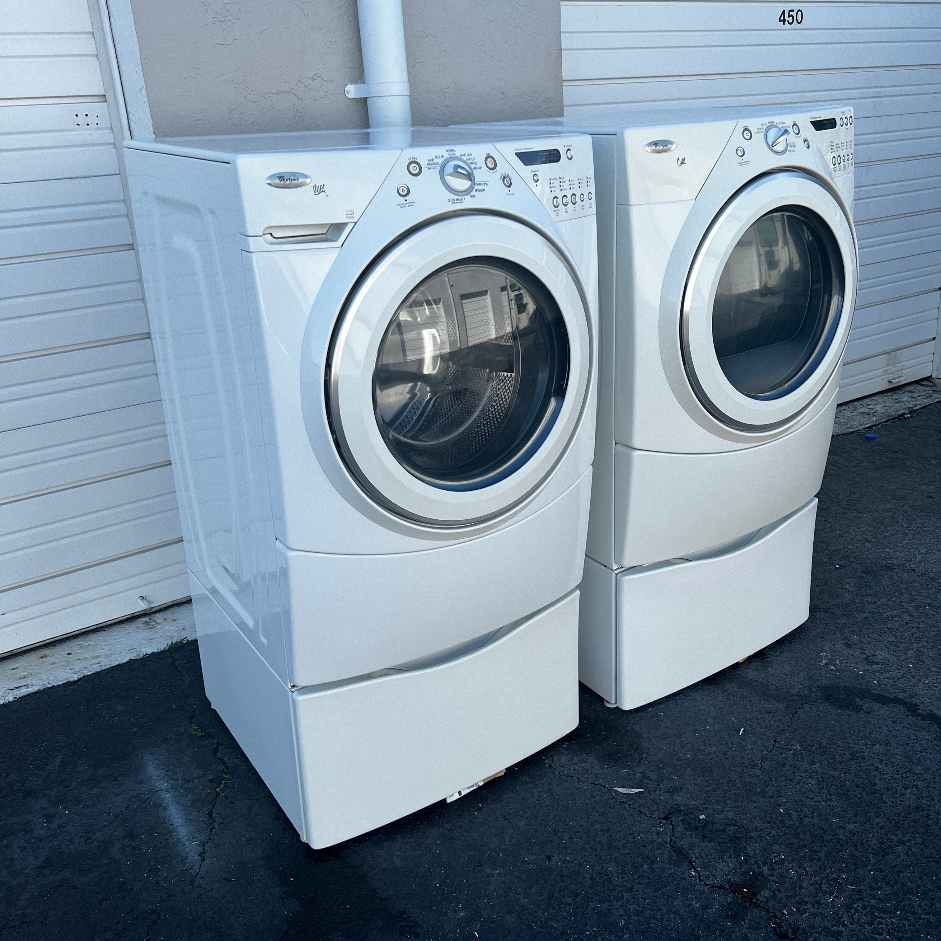 Whirlpool Washer and Dryer Front Load with Pedestals Whirlpool Washer and Dryer Front Load with Pedestals